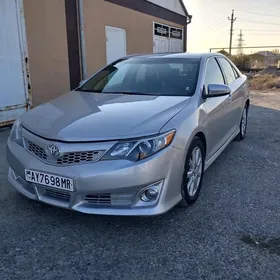 Toyota Camry 2013