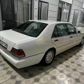 Mercedes-Benz S-Class 1999