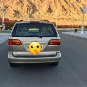 Toyota Sienna 2000