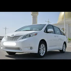 Toyota Sienna 2011