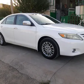 Toyota Camry 2010