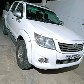 Toyota Hilux 2011