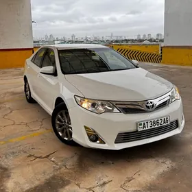 Toyota Camry 2013