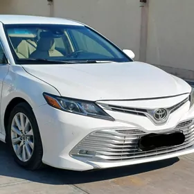 Toyota Camry 2018