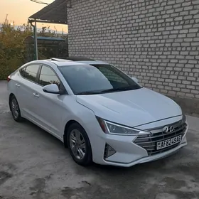 Hyundai Elantra 2020