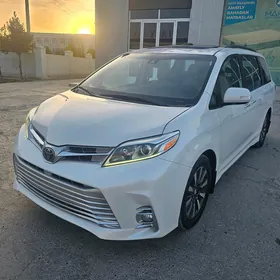 Toyota Sienna 2020