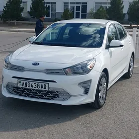 Kia Rio 2021