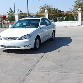 Toyota Camry 2004