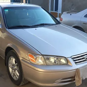 Toyota Camry 2000