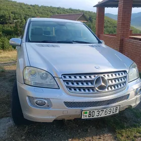 Mercedes-Benz ML350 2008