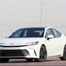 Toyota Camry 2024