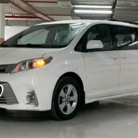 Toyota Sienna 2018