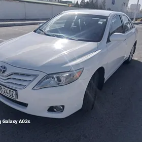 Toyota Camry 2010