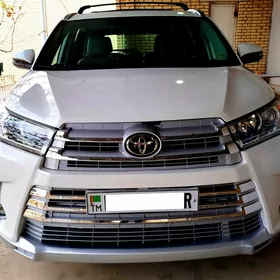 Toyota Highlander 2018