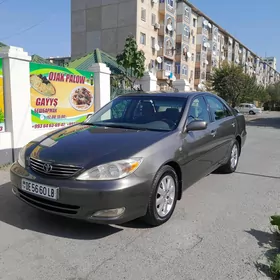 Toyota Camry 2004