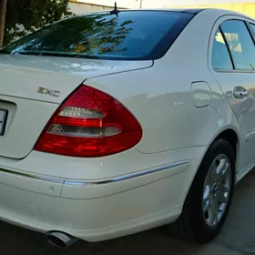 Mercedes-Benz E-Class 2005