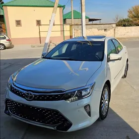 Toyota Camry 2017