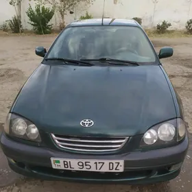 Toyota Avensis 1999