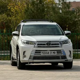 Toyota Highlander 2018