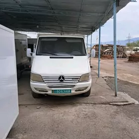 Mercedes-Benz Sprinter 3500 2002