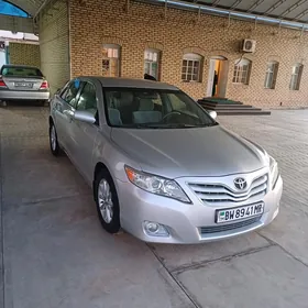 Toyota Camry 2010