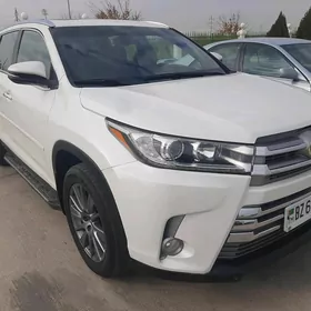 Toyota Highlander 2016