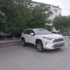 Toyota RAV4 2022