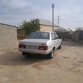 Lada VAZ-21099 2003