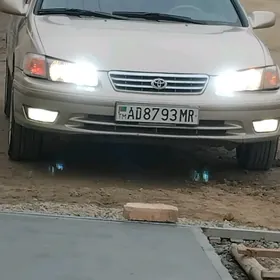 Toyota Camry 2000