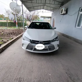 Toyota Camry 2017