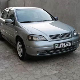 Opel Astra 2003