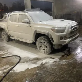 Toyota Tacoma 2018