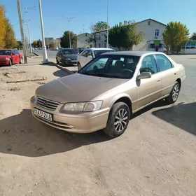 Toyota Camry 2000