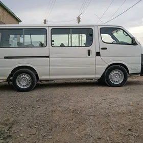 Toyota Hiace 2003