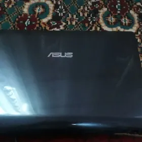 Noutbuk ASUS i-5