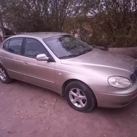 Daewoo Leganza 2000