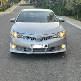 Toyota Camry 2013