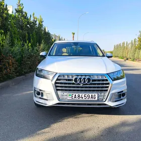 Audi Q7 2016