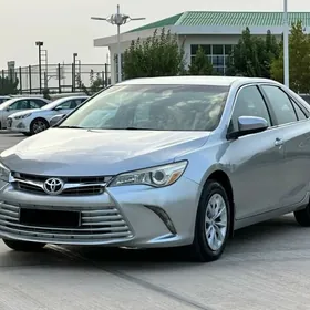 Toyota Camry 2015