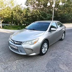 Toyota Camry 2016