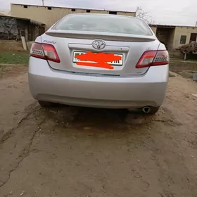 Toyota Camry 2010