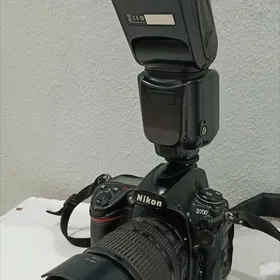 Nikon D700