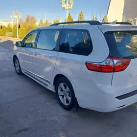 Toyota Sienna 2020