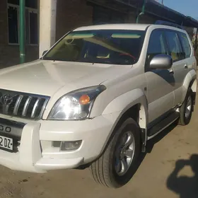 Toyota Land Cruiser Prado 2004