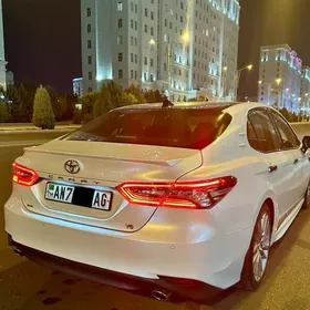 Toyota Camry 2018