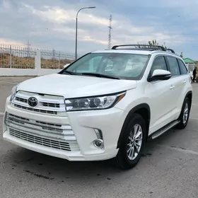 Toyota Highlander 2018