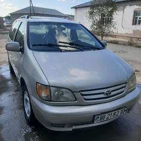 Toyota Sienna 2002