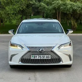 Lexus ES 350 2019