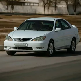 Toyota Camry 2004