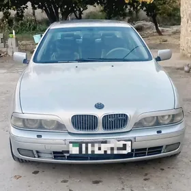 BMW E39 1999